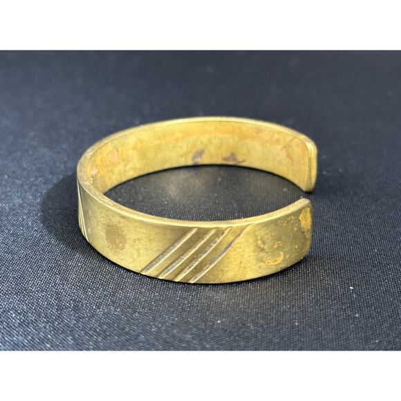 Vintage Leo Coriz Kewa Pueblo Brass Bangle - Picture 3 of 8